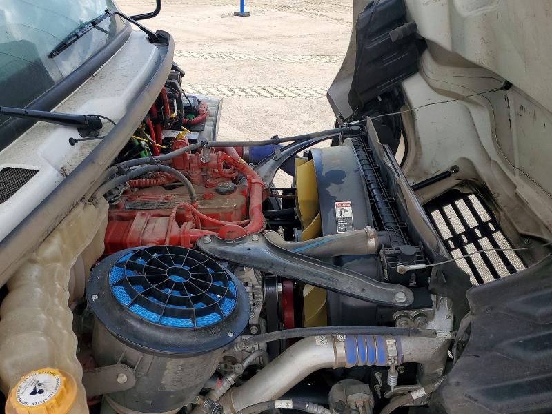 2024 Freightliner M2 VIN 1FVACXFCXRHUV0585 COPART salvage auction — FRONT END, IN - CERT OF TITLE-SALVAGE TITLE, sold $23,500 on 2026-07-16 (photo 7)