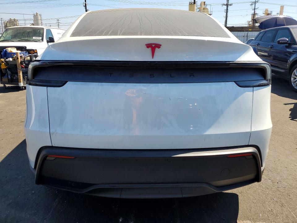 2026 Tesla Model y VIN 7SAYGDED5TF427829 COPART salvage auction — FRONT END, CA, sold $17,200 on 2026-07-20 (photo 6)