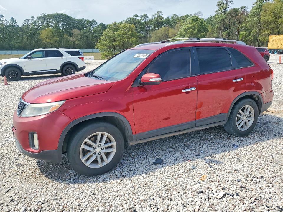 2014 Kia Sorento VIN 5XYKT3A68EG435063 COPART salvage auction — REAR END, Tx - Certificate Of Title, sold $2,200 on 2026-07-31 (photo 1)