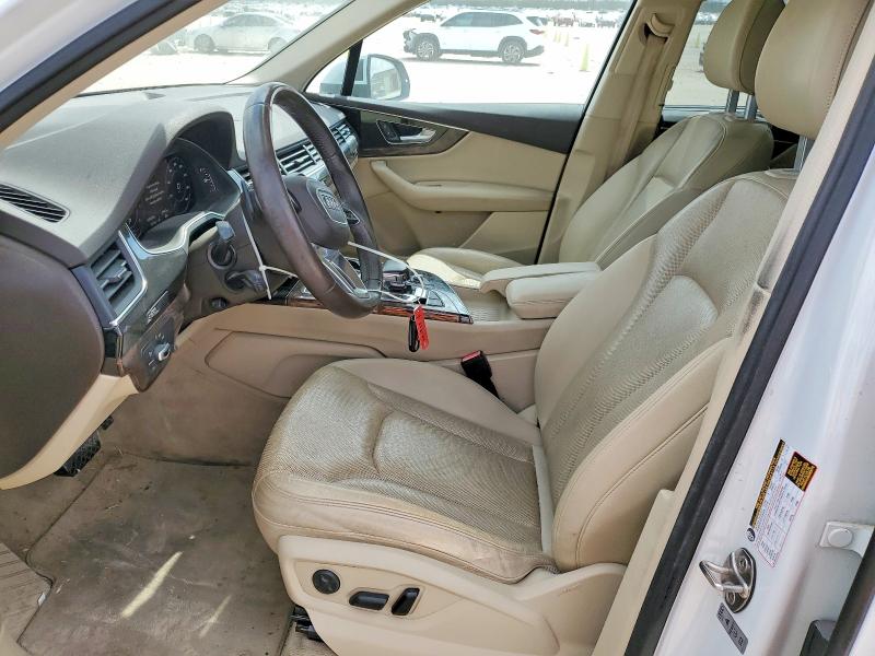 2017 Audi Q7 VIN WA1LAAF71HD016162 COPART salvage auction — REAR END, TX - SALVAGE VEHICLE TITLE, sold $225 on 2026-07-30 (photo 7)