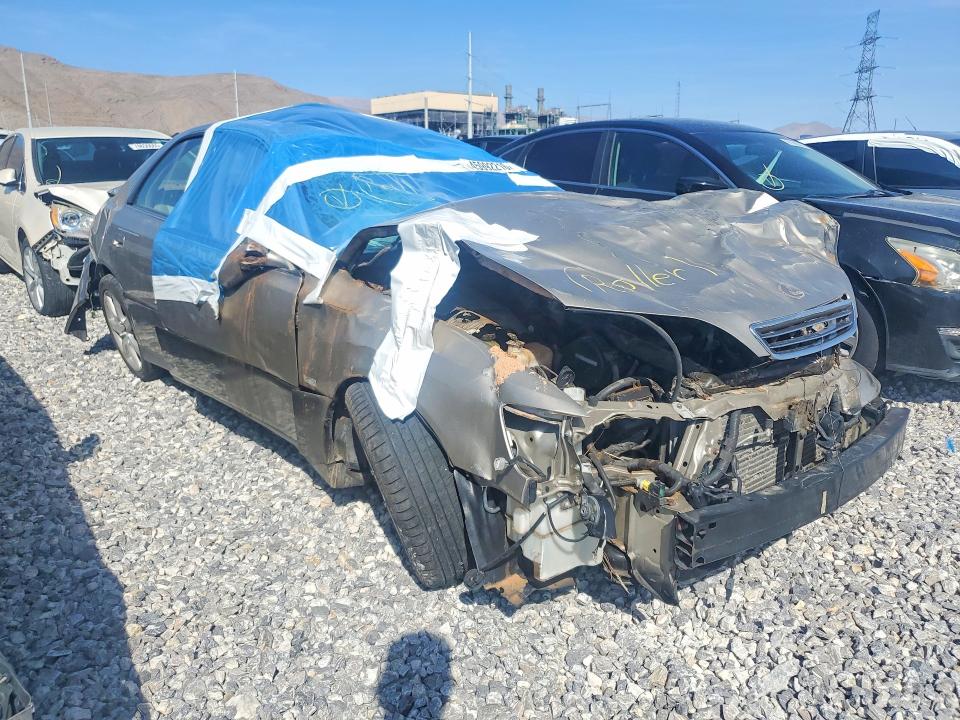 2000 Lexus ES VIN JT8BF28GXY0265071 COPART salvage auction — ROLLOVER, Nv - Salvage Title, sold $125 on 2026-07-15 (photo 4)