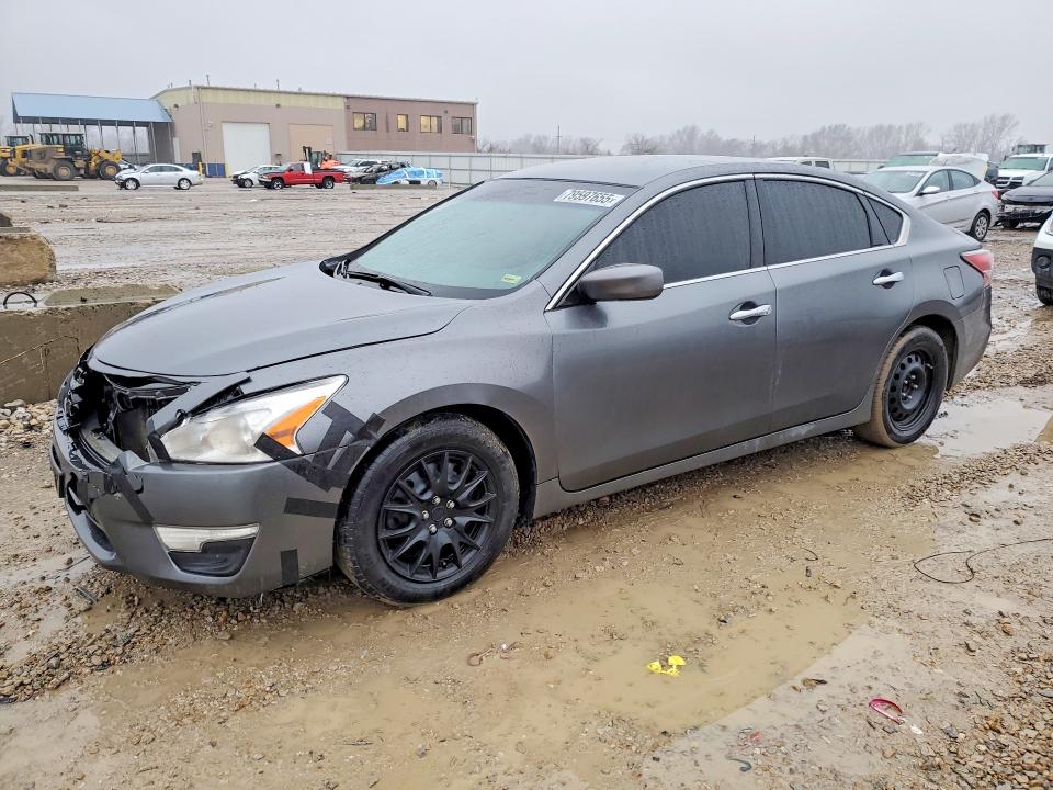 2015 Nissan Altima VIN 1N4AL3AP2FN351941 COPART salvage auction — FRONT END, Mo - Salvage Certificate Of Title, sold $1,050 on 2026-07-02 (photo 1)