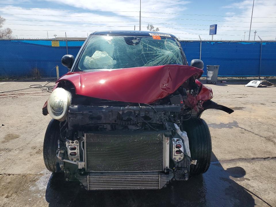 2016 Fiat 500 VIN ZFBCFADH4GZ037434 COPART salvage auction — FRONT END, Tx - Certificate Of Title, sold $600 on 2026-07-24 (photo 5)