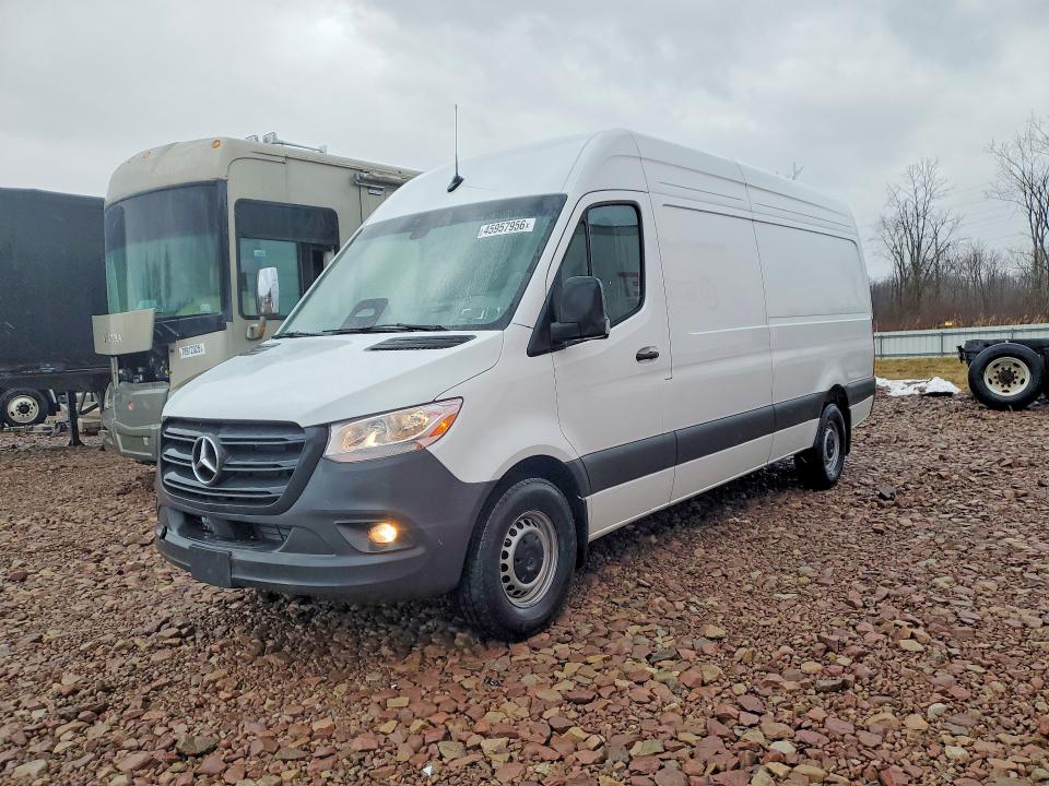 2025 Mercedes-benz Sprinter VIN W1Y4NCHY3ST195569 COPART salvage auction — MINOR DENT/SCRATCHES, Ny - Mv-907A Salvage Certificate, sold $31,250 on 2026-07-08 (photo 1)