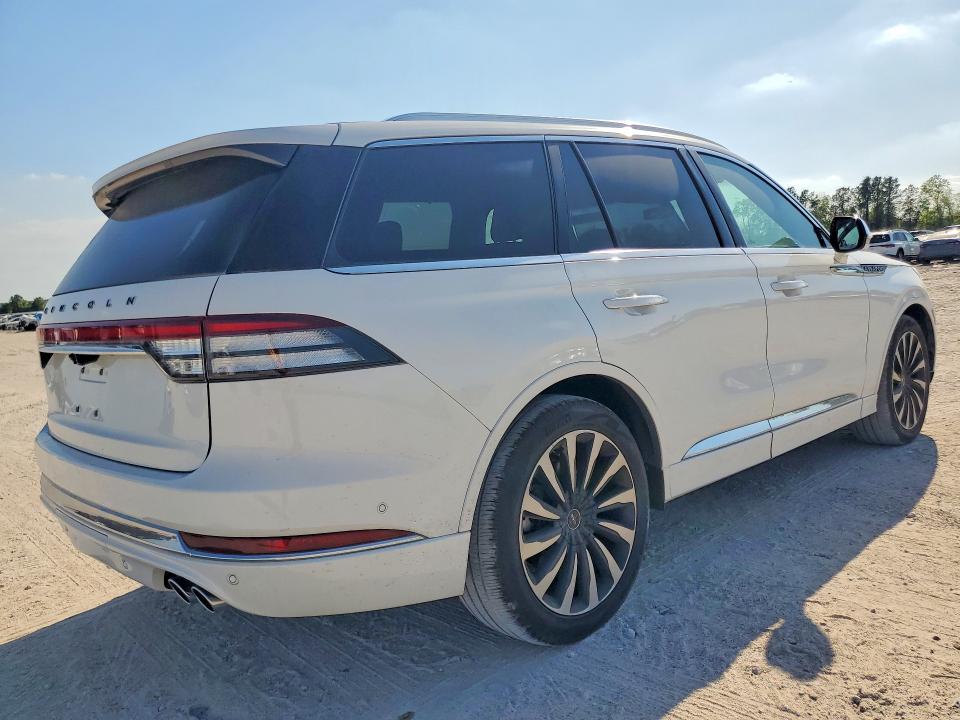 2020 Lincoln Aviator VIN 5LMYJ9YY7LGL15526 COPART salvage auction — WATER/FLOOD, Fl - Cert Of Title-Flood & Rebuilt, sold $28,000 on 2026-07-07 (photo 3)