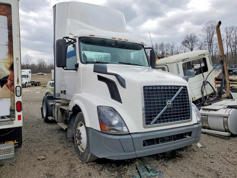 2018 Volvo VIN 4V4N39TG0JN892592 COPART salvage auction — MECHANICAL, In - Certificate Of Title, sold $5,000 on 2026-07-09 (photo 1)