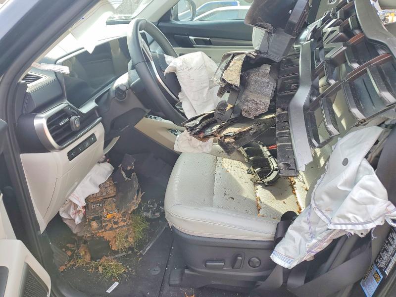 2025 Kia Telluride VIN 5XYP64GC1SG637092 COPART salvage auction — FRONT END, Nc - Salvage Certificate Of Title, sold $700 on 2026-07-30 (photo 7)
