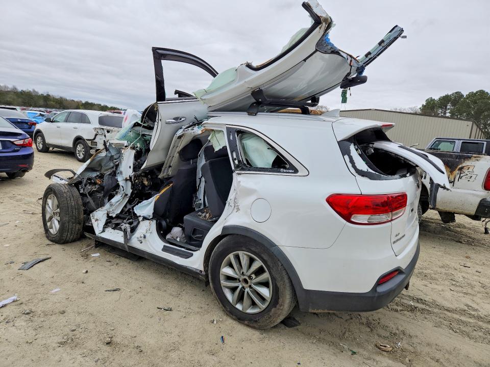 2017 Kia Sorento VIN 5XYPG4A30HG262679 COPART salvage auction — ALL OVER, Md - Cert Of Salvage > 75% Damage, sold $275 on 2026-07-14 (photo 2)