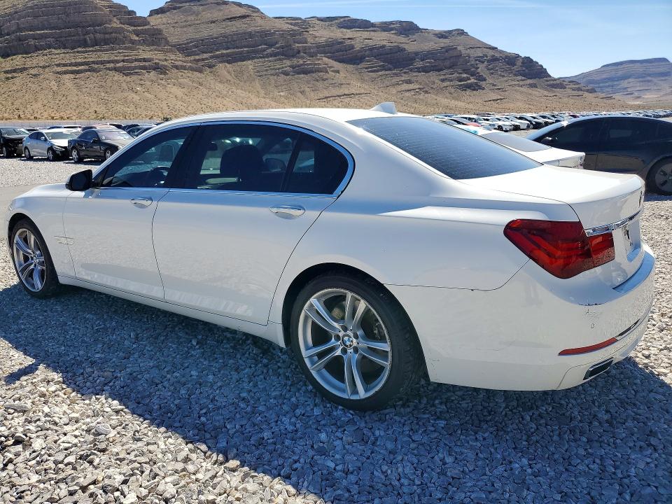 2013 BMW 7er VIN WBAYE8C54DDE22197 COPART salvage auction — REAR END, Nv - Cert Of Title-Lemon Law Buybck, sold $2,450 on 2026-07-20 (photo 2)