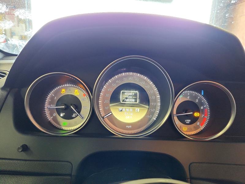 2012 Mercedes-benz C-klasse VIN WDDGF8BBXCR199445 COPART salvage auction — SIDE, Salvage Title, sold $750 on 2026-08-06 (photo 9)