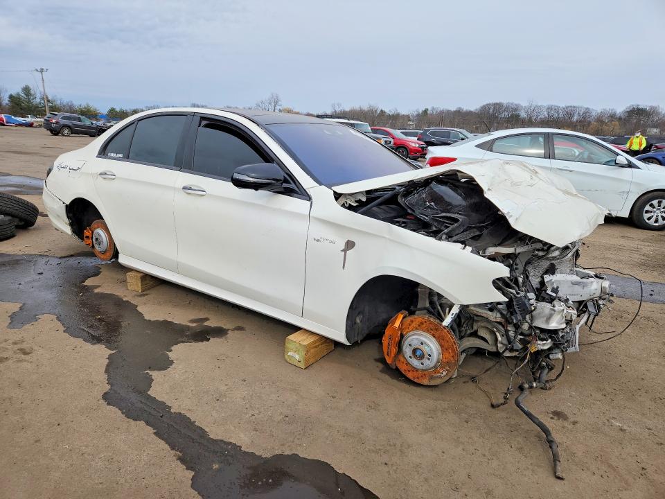 2019 Mercedes-benz E-klasse VIN WDDZF6BB9KA564398 COPART salvage auction — FRONT END, Salvage Title, sold $475 on 2026-07-21 (photo 4)