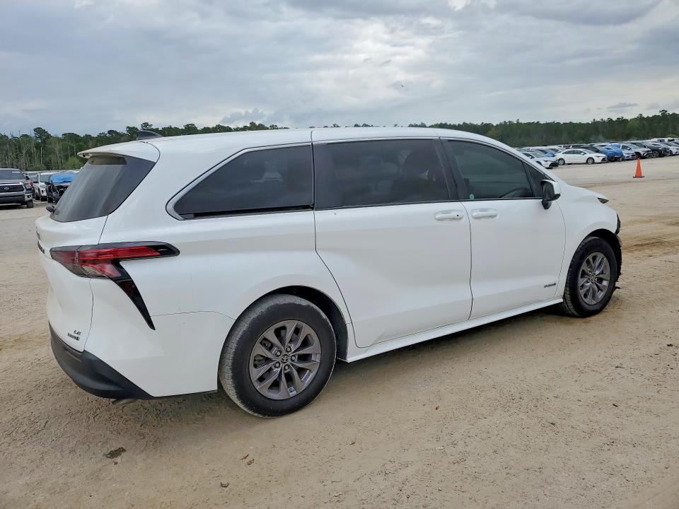 2021 Toyota Sienna VIN 5TDKRKECXMS034785 COPART salvage auction — FRONT END, Sc - Cert Of Title-Salvage, sold $13,100 on 2026-07-06 (photo 3)