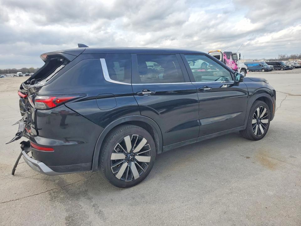 2025 Mitsubishi Outlander VIN JA4J3VA84SZ032312 COPART salvage auction — REAR END, Tn - Salvage Certificate, sold $12,400 on 2026-07-15 (photo 3)