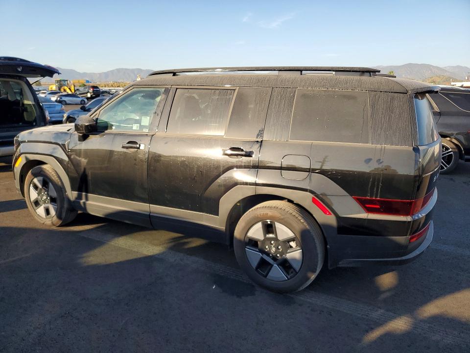 2025 Hyundai Santa fe VIN 5NMP24G18SH027450 COPART salvage auction — SIDE, Salvage Title, sold $8,100 on 2026-07-27 (photo 2)