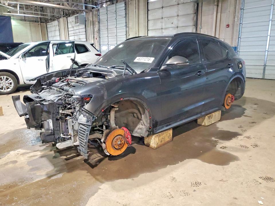 2019 Alfa romeo Stelvio VIN ZASPAKBN3K7C41519 COPART salvage auction — STRIPPED, MI - CERTIFICATE OF TITLE, sold $325 on 2026-07-24 (photo 1)