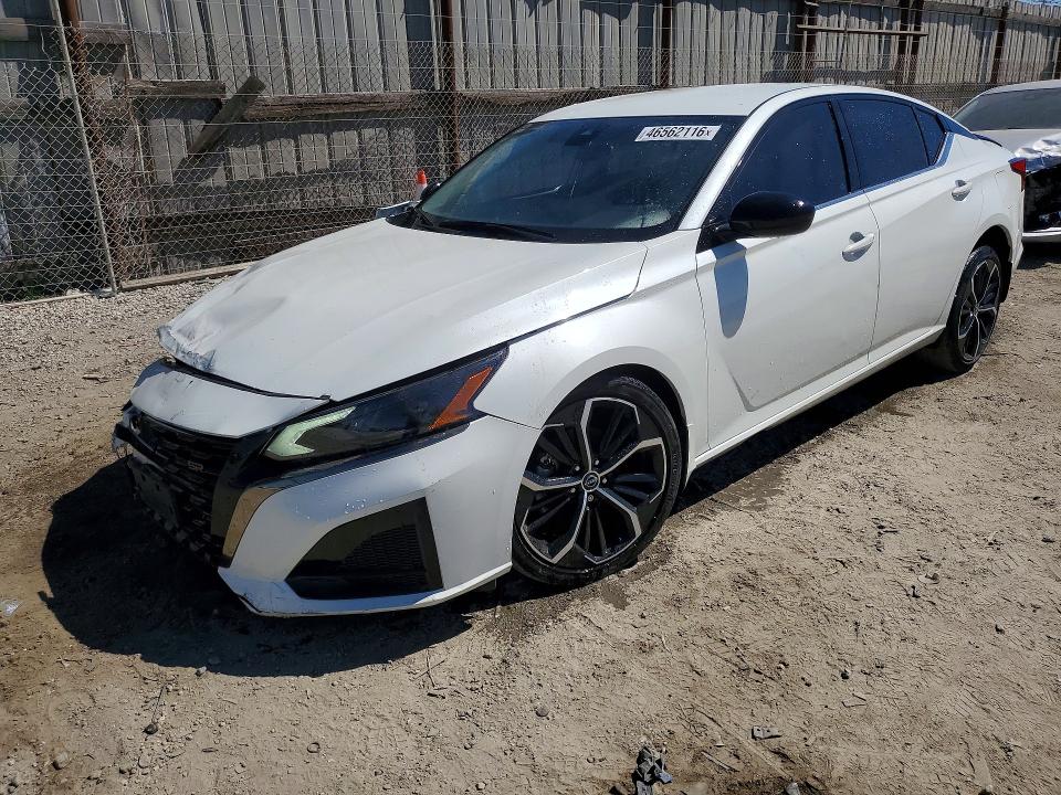 2025 Nissan Altima VIN 1N4BL4CV2SN335528 COPART salvage auction — FRONT END, Ca - Salvage Certificate, sold $4,400 on 2026-07-09 (photo 1)