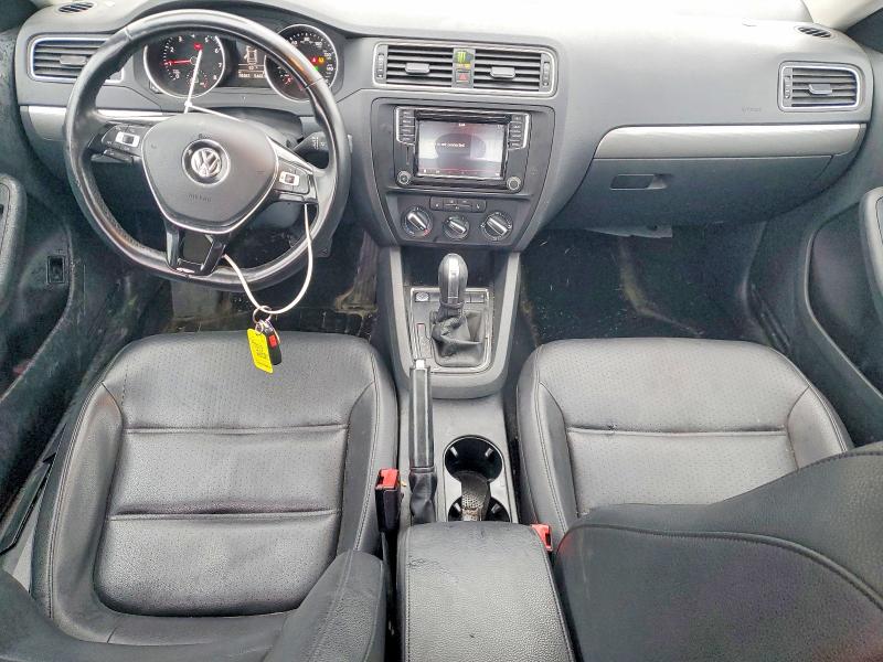 2017 Volkswagen Jetta VIN 3VWDB7AJ7HM272966 COPART salvage auction — FRONT END, Or - Lien Papers Salvage, sold $2,500 on 2026-08-17 (photo 8)