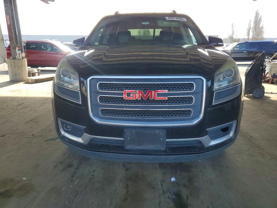 2016 Gmc Acadia VIN 1GKKRRKD4GJ112358 COPART salvage auction — MINOR DENT/SCRATCHES, Ca - Dis/Dlr/Exp Only Clean Title, sold $350 on 2026-07-09 (photo 5)