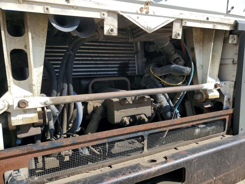 2010 Mack Leu613 VIN 1M2AU02C4AM003408 COPART salvage auction — SIDE, FL - CERTIFICATE OF DESTRUCTION, sold $900 on 2026-09-04 (photo 7)
