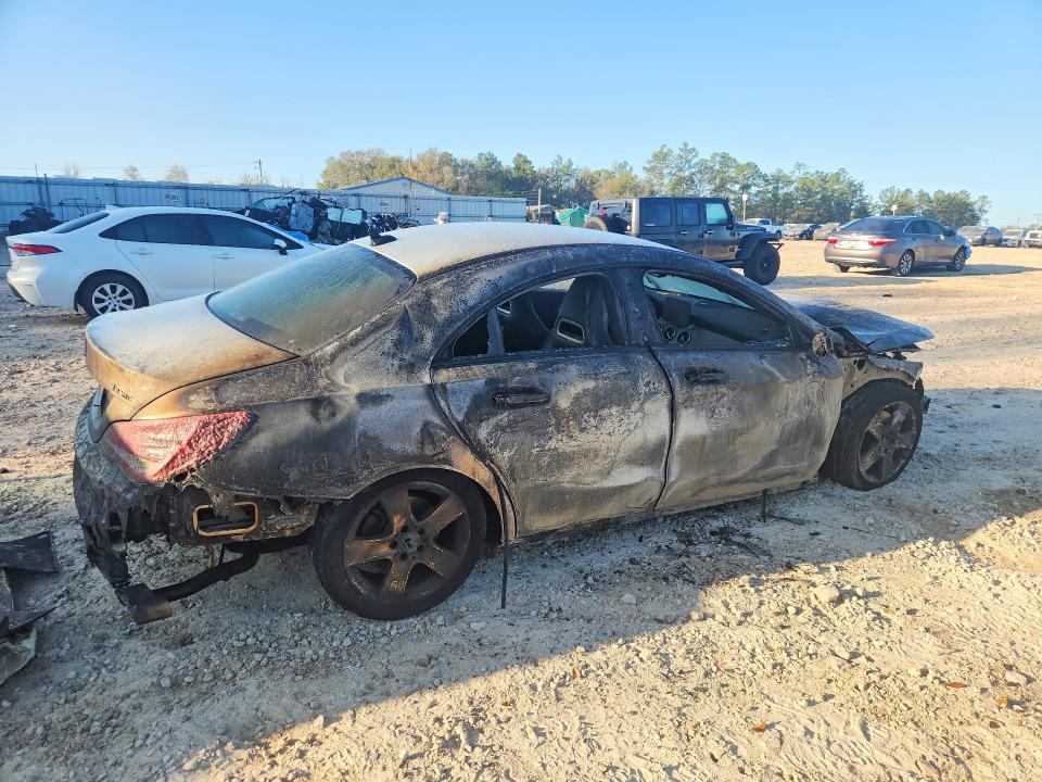 2015 Mercedes-benz Cla-class VIN WDDSJ4GB6FN178310 COPART salvage auction — BURN, FL - CERT OF TITLE SLVG REBUILDABLE, sold $20 on 2026-08-14 (photo 3)