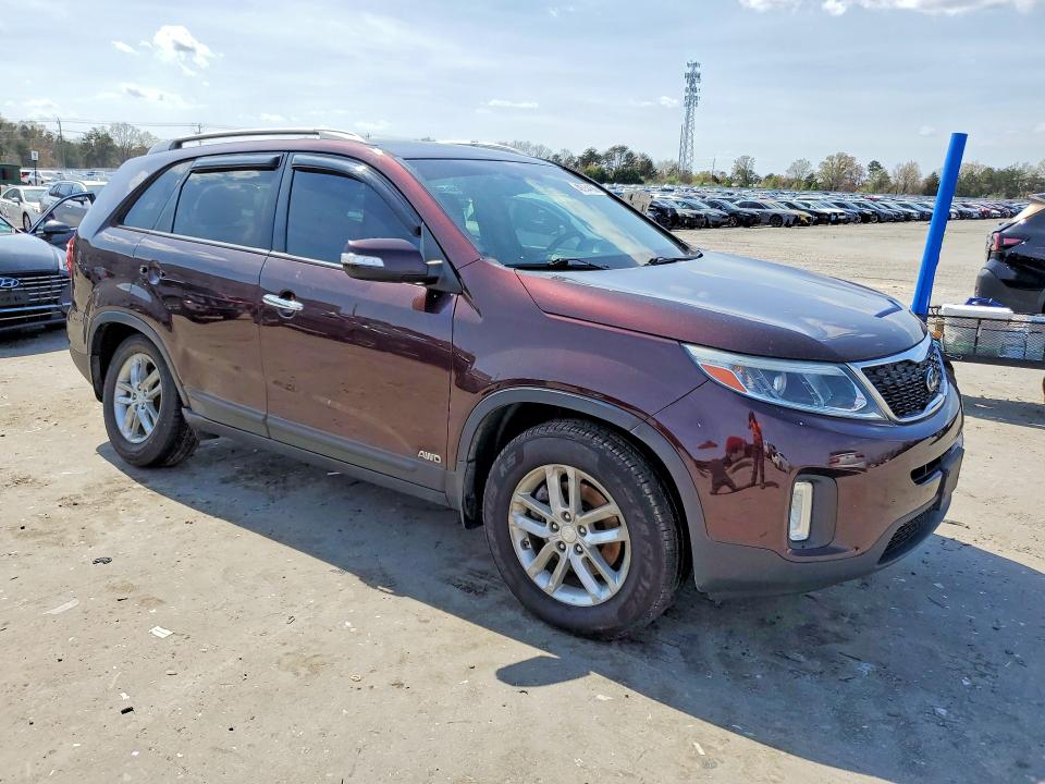 2015 Kia Sorento VIN 5XYKTDA6XFG636762 COPART salvage auction — REAR END, VA, sold $1,200 on 2026-07-22 (photo 4)