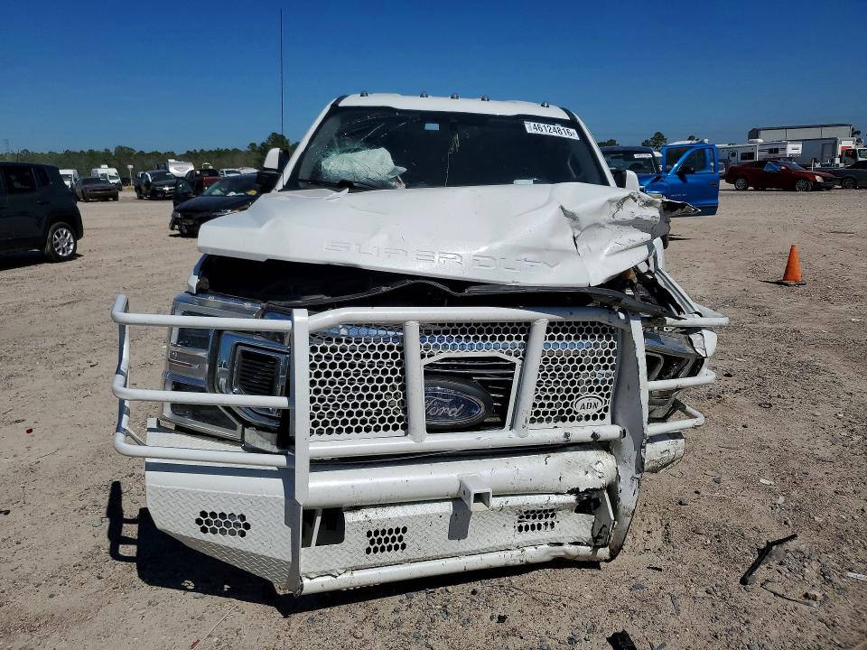 2021 Ford F-350 super duty VIN 1FT8W3DT6MED28782 COPART salvage auction — FRONT END, Tx - Salvage Vehicle Title, sold $13,700 on 2026-07-10 (photo 5)