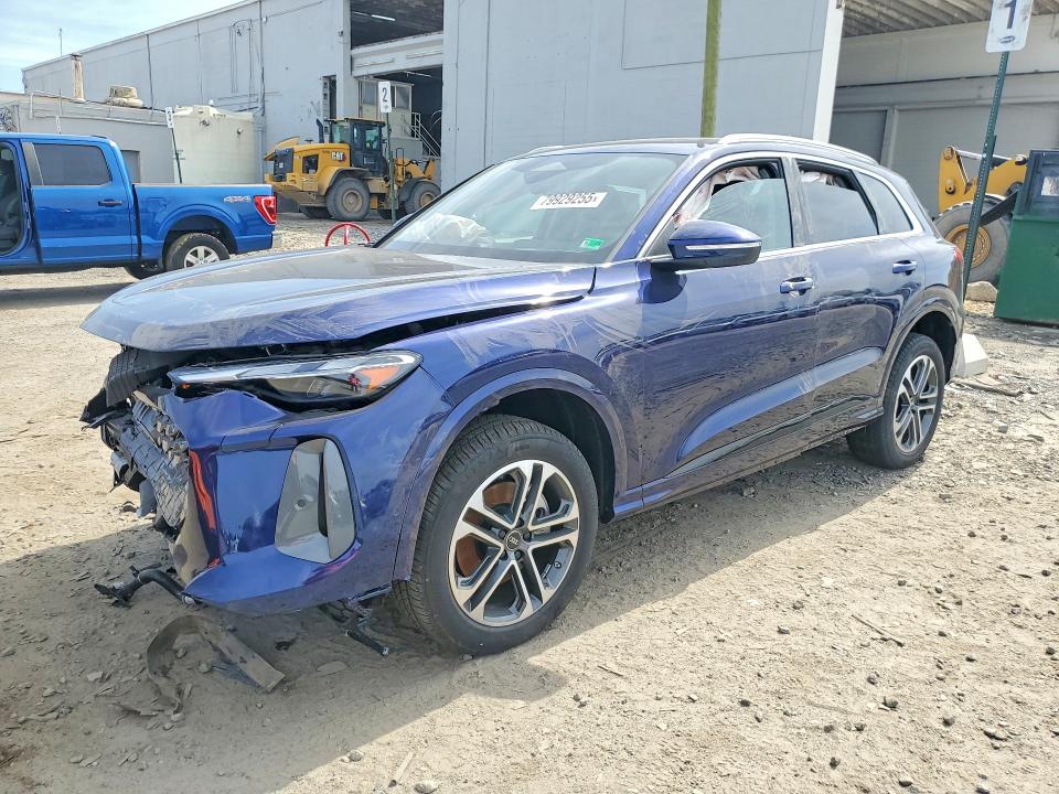 2025 Audi Q5 VIN WA11AAGU9S2072137 COPART salvage auction — FRONT END, Salvage Title, sold $15,400 on 2026-07-29 (photo 1)