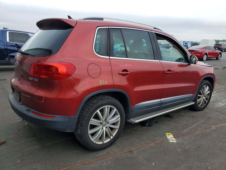 2015 Volkswagen Tiguan VIN WVGAV7AX5FW101689 COPART salvage auction — FRONT END, FL, sold $550 on 2026-07-27 (photo 3)