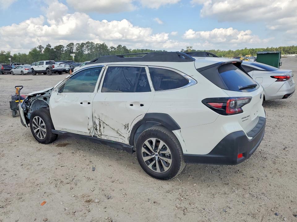 2025 Subaru Outback VIN 4S4BTAFC9S3266881 COPART salvage auction — SIDE, TX - SALVAGE VEHICLE TITLE, sold $11,100 on 2026-07-28 (photo 2)