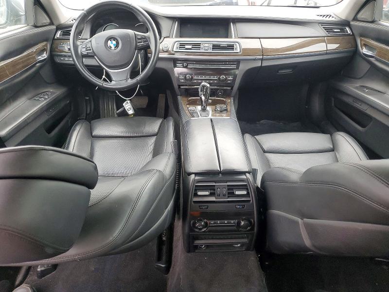 2014 BMW 7er VIN WBAYE8C52ED135424 COPART salvage auction — MINOR DENT/SCRATCHES, Ca - Dis/Dlr/Exp Only Clean Title, sold $2,700 on 2026-07-27 (photo 8)