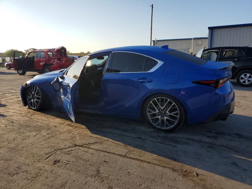 2021 Lexus Is VIN JTHC81F28M5044257 COPART salvage auction — SIDE, Fl - Cert Of Title Slvg Rebuildable, sold $4,900 on 2026-07-30 (photo 2)