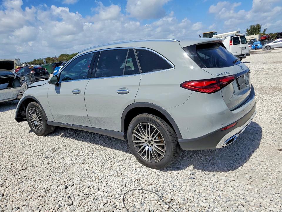 2026 Mercedes-benz Glc class VIN W1NKM4GB7TF470497 COPART salvage auction — FRONT END, FL - CERT OF TITLE SLVG REBUILDABLE, sold $10,200 on 2026-07-21 (photo 2)