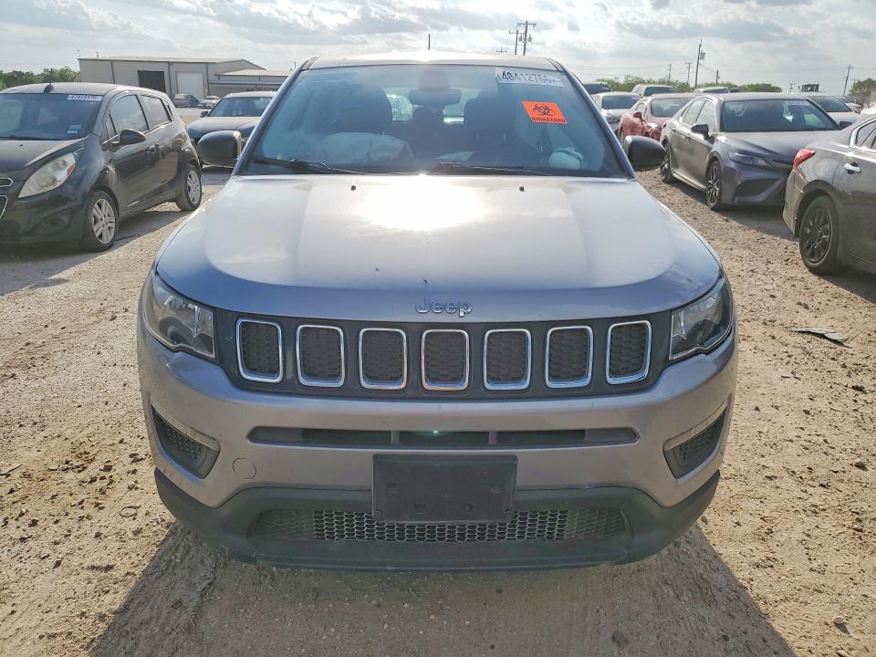 2018 Jeep Compass VIN 3C4NJCAB1JT488237 COPART salvage auction — SIDE, Tx - Salvage Vehicle Title, sold $1,700 on 2026-07-02 (photo 5)