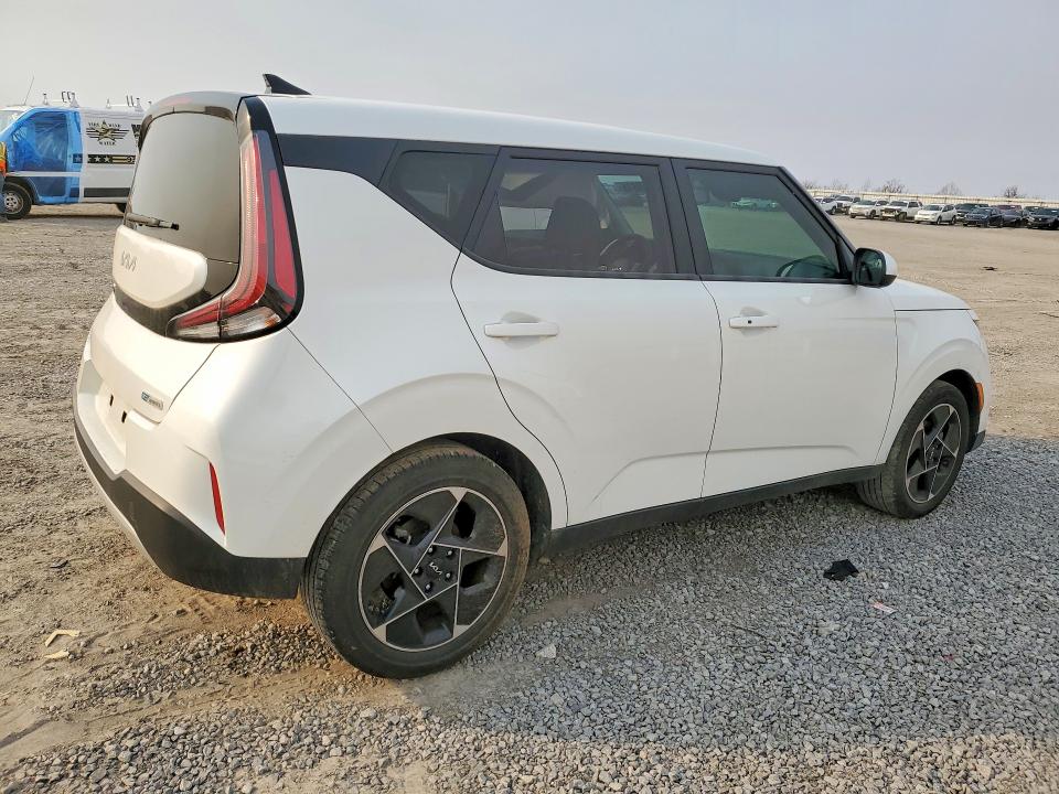 2023 Kia Soul VIN KNDJ33AU2P7881817 COPART salvage auction — SIDE, Id - Salvage Certificate Of Title, sold $2,400 on 2026-07-23 (photo 3)
