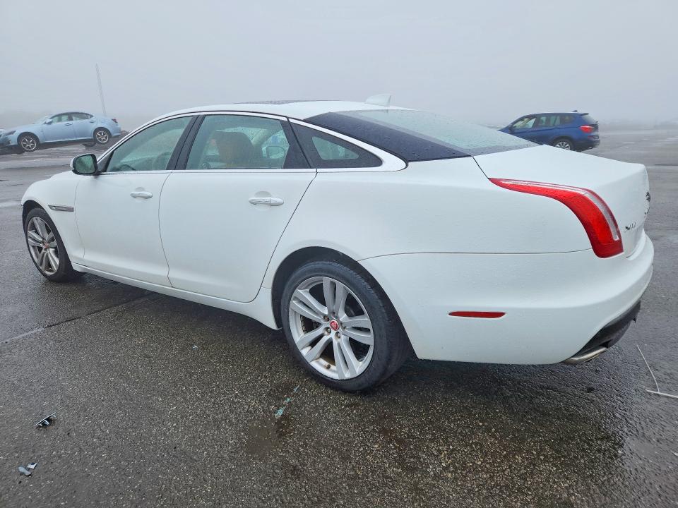 2017 Jaguar Xj VIN SAJWJ2GD5H8W08719 COPART salvage auction — FRONT END, Ny - Mv907A-Parts Only, sold $5,600 on 2026-07-06 (photo 2)