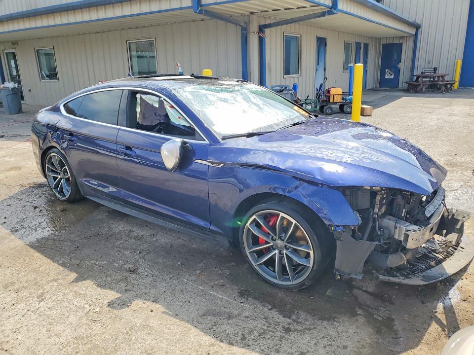 2018 Audi Rs5 VIN WAUB4CF54JA034470 COPART salvage auction — ROLLOVER, Pa - Certificate Of Salvage, sold $4,050 on 2026-07-02 (photo 4)