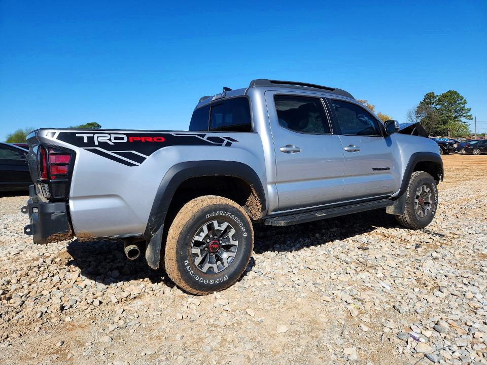 2017 Toyota Tacoma VIN 5TFCZ5AN8HX077826 COPART salvage auction — FRONT END, Al - Cert Of Title-Salvage Title, sold $7,700 on 2026-07-29 (photo 3)