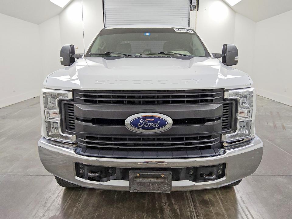 2019 Ford F-250 super duty VIN 1FT7W2BT5KEF84076 COPART salvage auction — MECHANICAL, TX - CERTIFICATE OF TITLE, sold $14,400 on 2026-07-28 (photo 5)