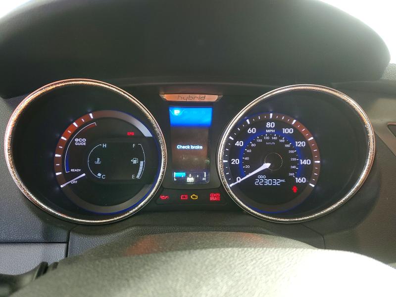 2013 Hyundai Sonata hybrid VIN KMHEC4A40DA069062 COPART salvage auction — REAR END, Ca - Dis/Dlr/Exp Lien Papers-Salv, sold $500 on 2026-07-22 (photo 9)