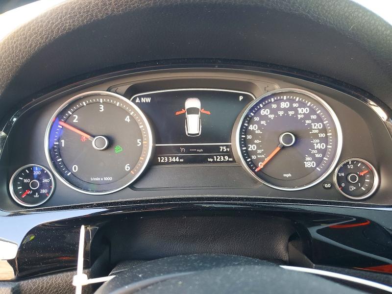 2014 Volkswagen Touareg VIN WVGDP9BPXED007867 COPART salvage auction — FRONT END, SC - CERT OF TITLE-SALVAGE, sold $3,450 on 2026-07-20 (photo 9)