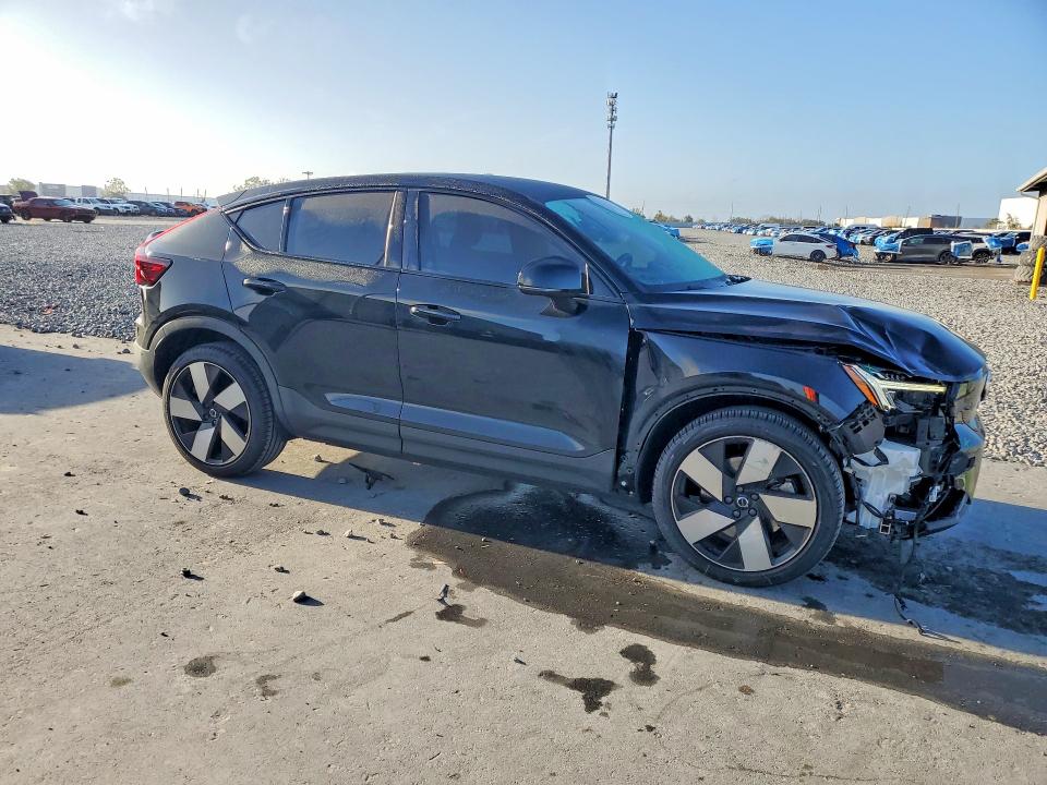 2022 Volvo C40 VIN YV4ED3GB9N2001126 COPART salvage auction — FRONT END, Fl - Cert Of Title Slvg Rebuildable, sold $11,300 on 2026-07-13 (photo 4)
