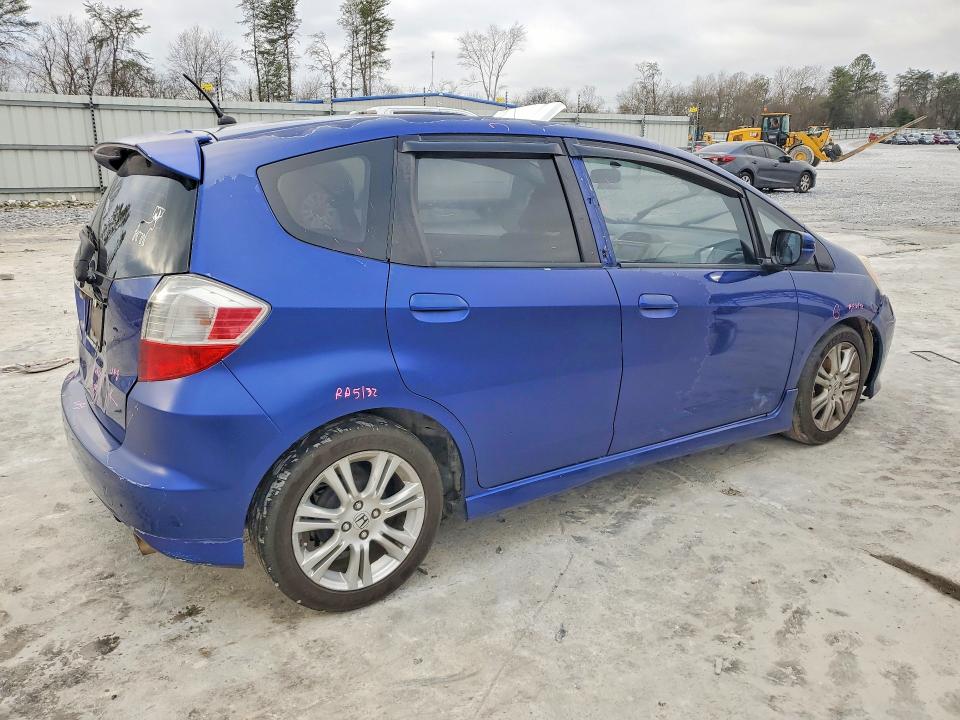 2009 Honda Fit VIN JHMGE886X9S056423 COPART salvage auction — SIDE, GA - CERT OF TITLE-SALVAGE, sold $575 on 2026-07-09 (photo 3)