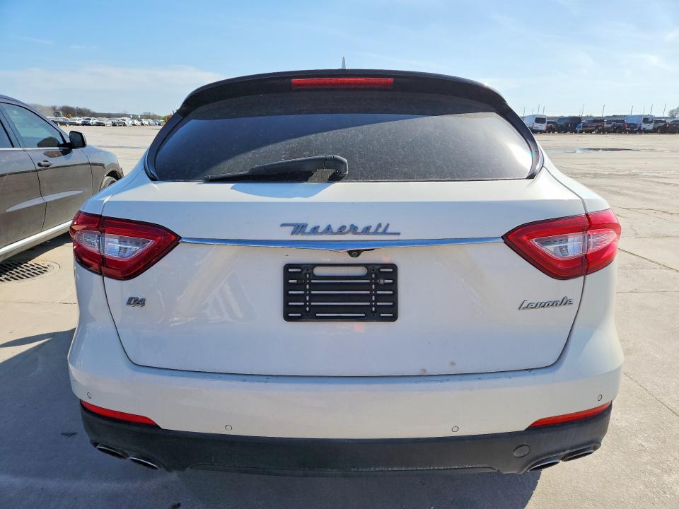 2018 Maserati Levante VIN ZN661XUAXJX278981 COPART salvage auction — NORMAL WEAR, Tx - Certificate Of Title, sold $7,800 on 2026-07-20 (photo 6)