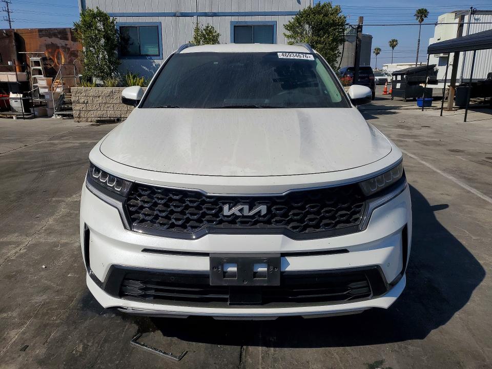 2023 Kia Sorento VIN KNDRH4LG1P5198858 COPART salvage auction — SIDE, Salvage Title, sold $7,900 on 2026-07-24 (photo 5)
