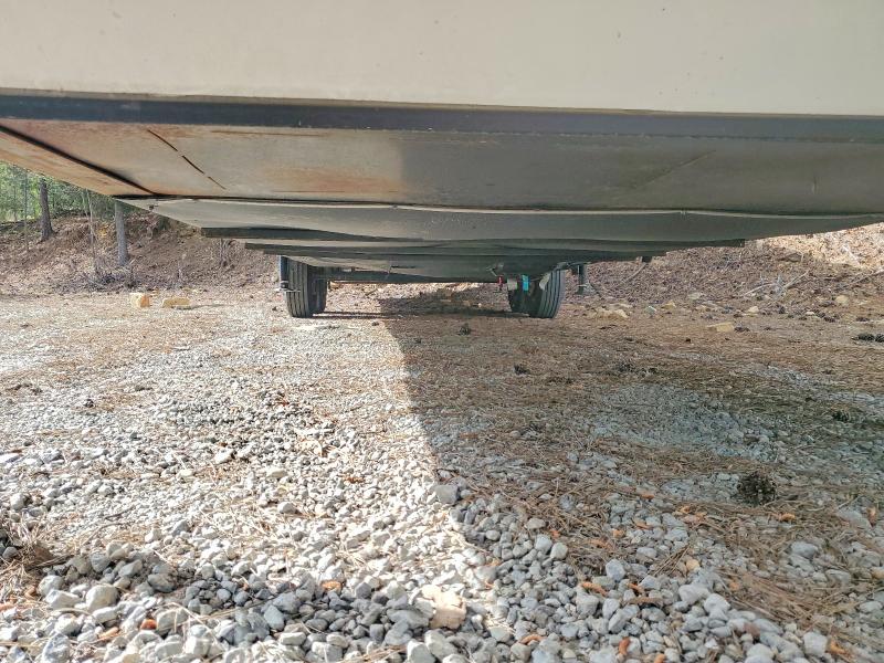 2021 Keystone Montana VIN 4YDF38529MA744641 COPART salvage auction — WATER/FLOOD, NC - SALVAGE CERT-WATER/FLOOD DAMAG, sold $6,800 on 2026-07-30 (photo 8)