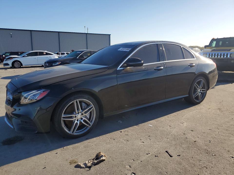 2017 Mercedes-benz E-class VIN WDDZF4JB4HA055978 COPART salvage auction — MINOR DENT/SCRATCHES, FL - CERTIFICATE OF TITLE, sold $7,000 on 2026-07-29 (photo 1)