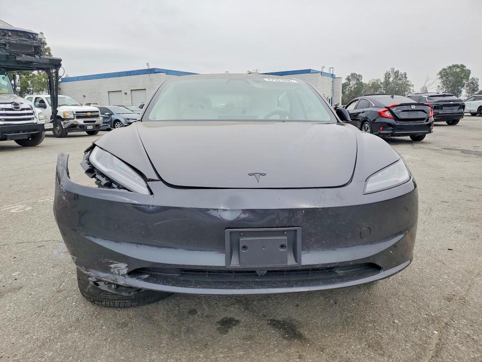 2026 Tesla Model 3 VIN 5YJ3E1EAXTF125499 COPART salvage auction — SIDE, Salvage Title, sold $225 on 2026-07-28 (photo 5)