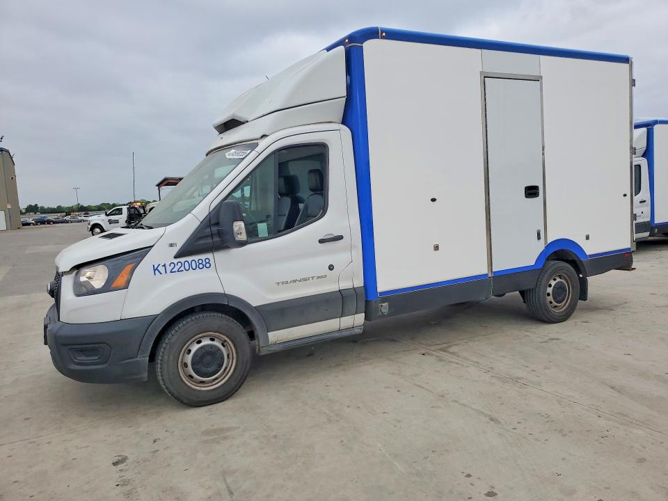 2022 Ford Transit VIN 1FDBW5Z85NKA01682 COPART salvage auction — NORMAL WEAR, Tx - Certificate Of Title, sold $17,000 on 2026-07-30 (photo 1)