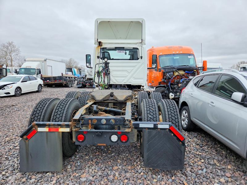 2019 International Lt VIN 3HSDZTZR3KN074329 COPART salvage auction — NORMAL WEAR, In - Certificate Of Title (P), sold $4,600 on 2026-07-07 (photo 6)