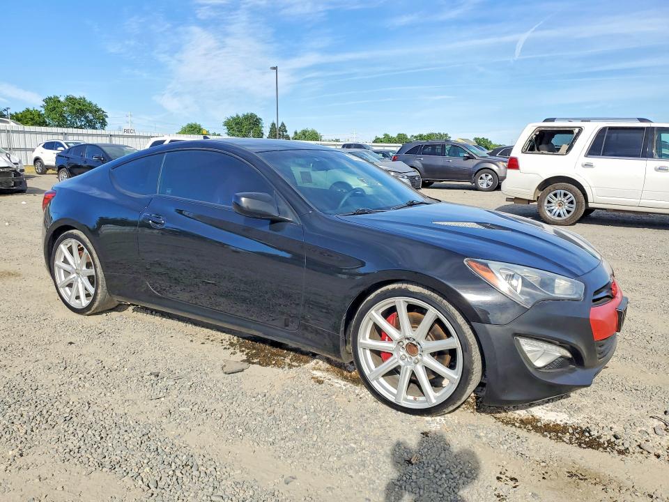 2013 Hyundai Genesis VIN KMHHU6KJ7DU091780 COPART salvage auction — MECHANICAL, Ca - Dis/Dlr/Exp Only Clean Title, sold $700 on 2026-07-28 (photo 4)